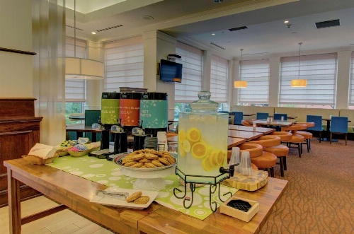 Hilton Garden Inn Norwalk image 12