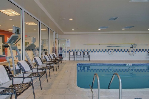 Hilton Garden Inn Norwalk image 3