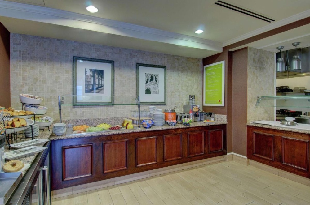 Hilton Garden Inn Norwalk Image 33