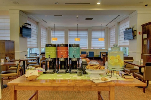 Hilton Garden Inn Norwalk image 6