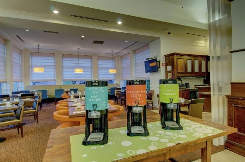 Hilton Garden Inn Norwalk image 8