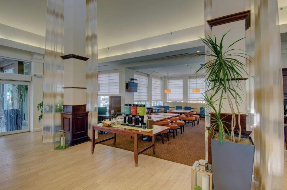 Hilton Garden Inn Norwalk Image 9